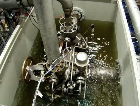 Submerged testing of pump