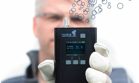 Nanoparticle detector